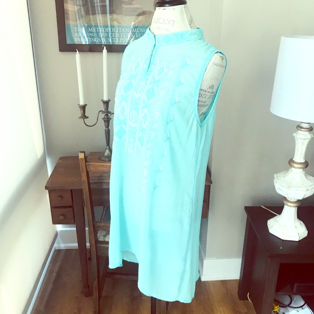Monoreno Mint Sheer Embroidered Dress Top Sz L